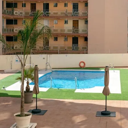 The Harmony Luxe Center With Seasonal Pool Free Wifi And Netflix By Namaste Elite 托雷莫利诺斯